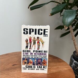 Spice Girls - Girl Power! Live in Istanbul (White)